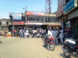 Shiv Sena workers traffice jam in Ferozepur 6