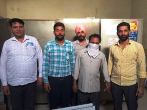 Vigilance nabs patwari while accepting bribe in Ferozepur